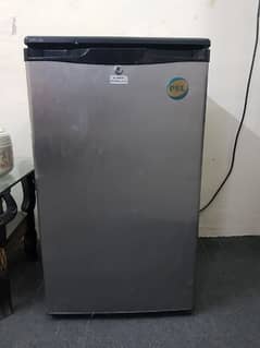 PEL Room Mini Refrigerator 0