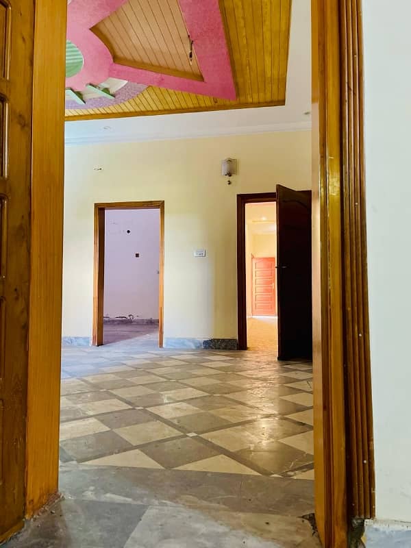 Prime Location House Of 10 Marla In Warsak Road For Rent 16