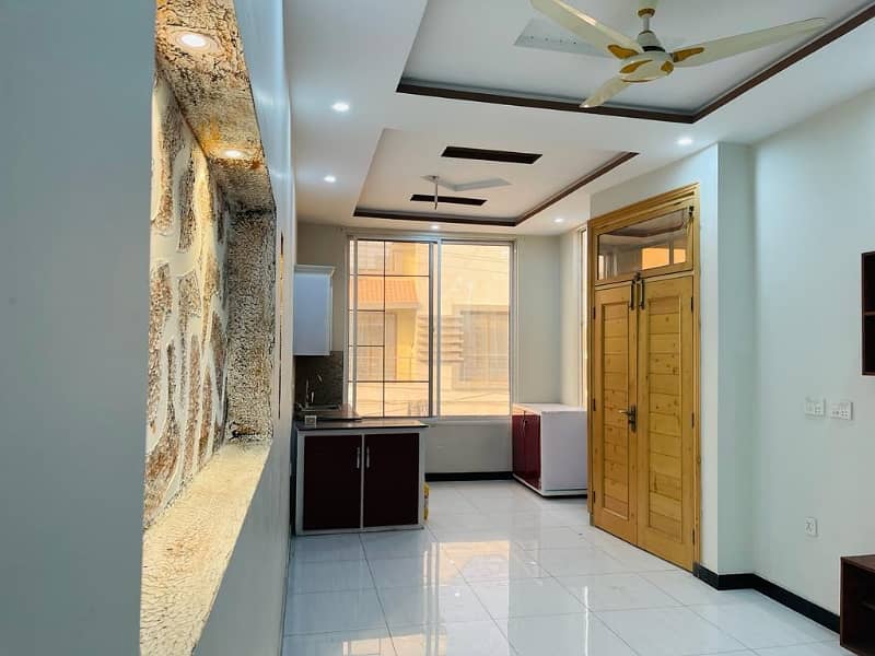 Prime Location Warsak Road 4 Marla House Up For Rent 14