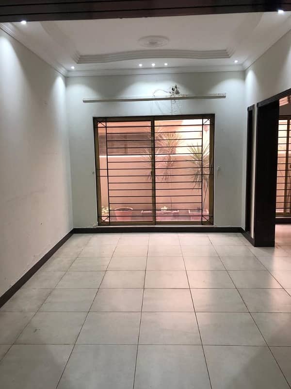 5 MARLA UPPER PORTION AVAILABLE FOR RENT IN JOHAR TOWN PHASE 1 4