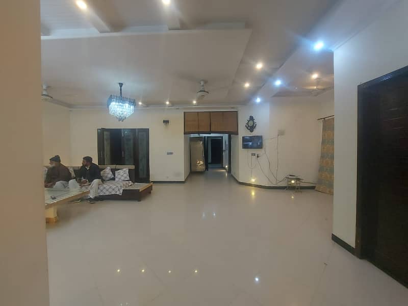 1 KANAL LOWER PORTION FULL FURNISHED FOR RENT IN JOHAR TOWN PHASE 1 15
