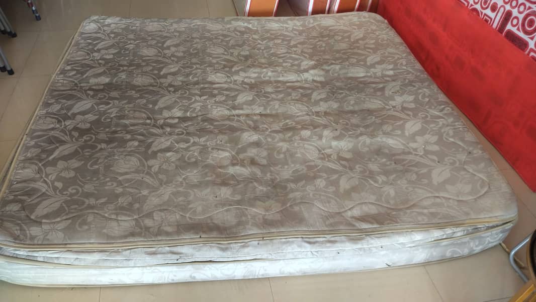 Used master spring mattress(double bed) 0