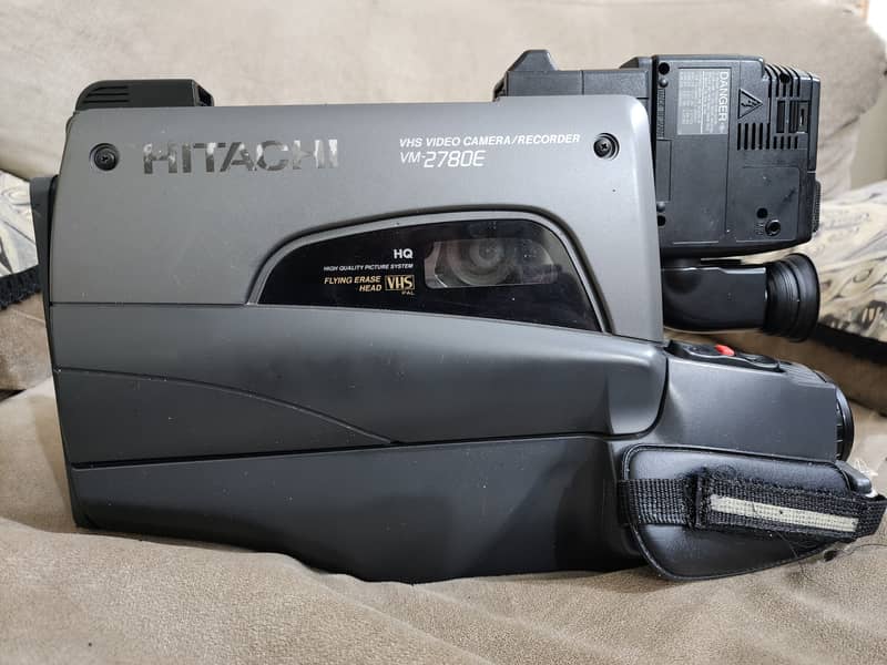 Hitachi Video Camera/ Recorder VM-2780E (AV) 15