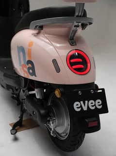 Evee Electric Scooty Nisa 2024