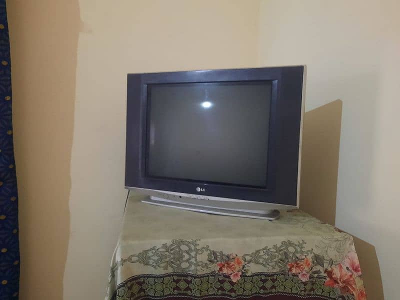 used television in new condition 0