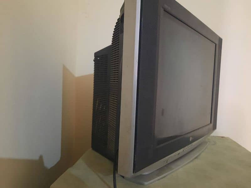 used television in new condition 1