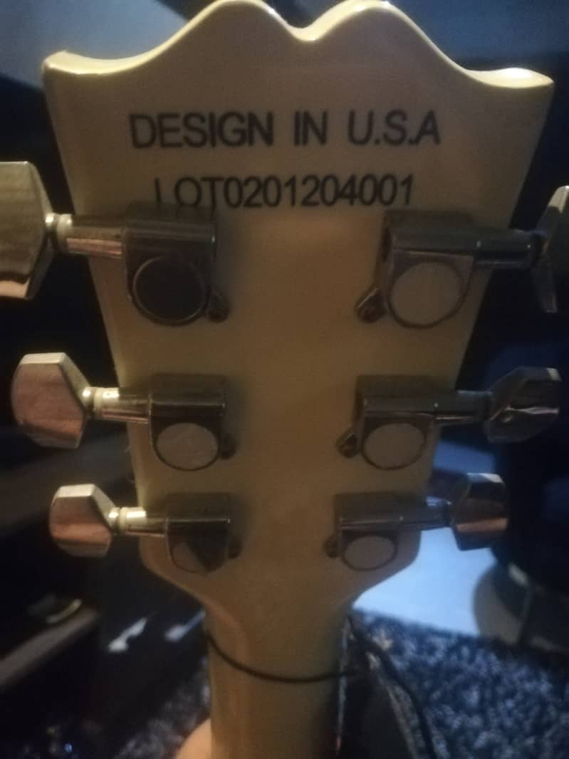 USA design guitar forlis 1