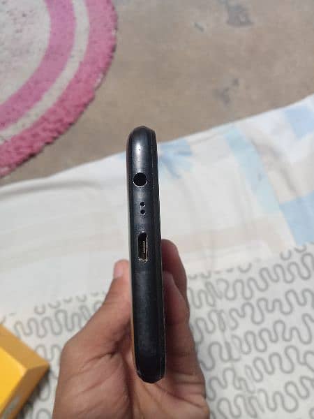 Realme C21 (4/64) sealed phone 4