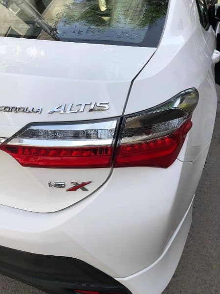 Toyota Corolla Altis 1.6 X 2022 super white 1