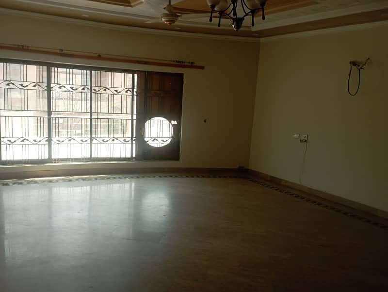 Prominently-Located 1 Kanal House Available In PIA Housing Scheme Block A1 12