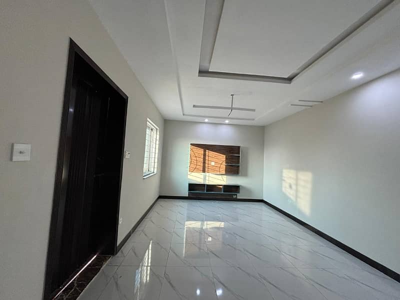 Tripple Storey 5 Marla House For sale In Central Park - Block A1 Lahore 2