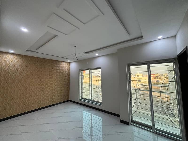 Tripple Storey 5 Marla House For sale In Central Park - Block A1 Lahore 18