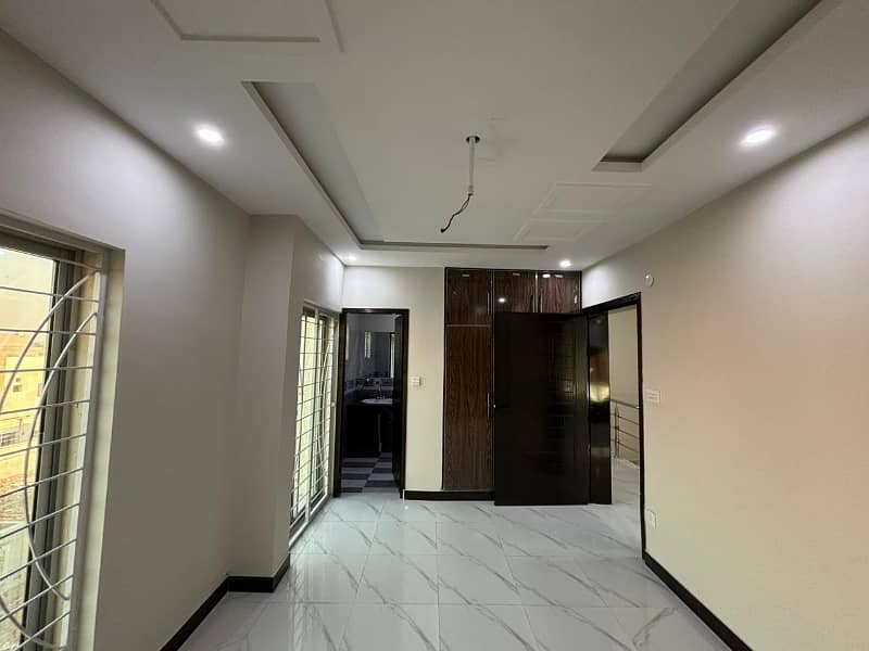 Tripple Storey 5 Marla House For sale In Central Park - Block A1 Lahore 20