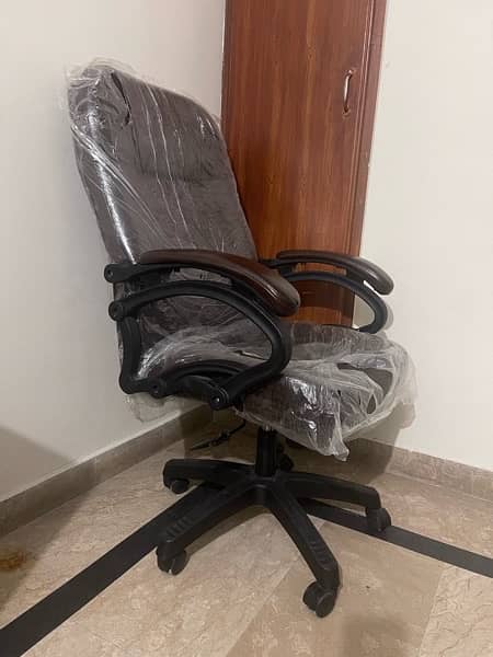 Office Boss Chair | Brand new | Brown Color | Adjustable Chair 4