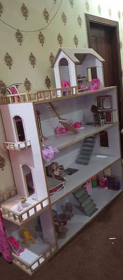 doll house wooden 0