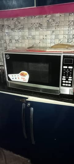 pel microwave oven neet n clean large size only 1 year used