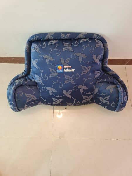 relaxer cushion by molty foam 1