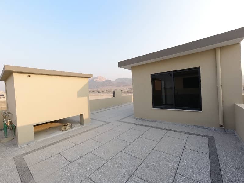 5 Marla Double Storey Single Unit Villa Available For Sale in Faisal Hills Block C. 41