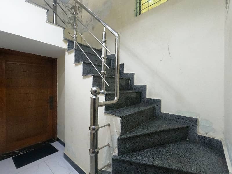 A Prime Location House Of 7 Marla In Rs. 32500000 14