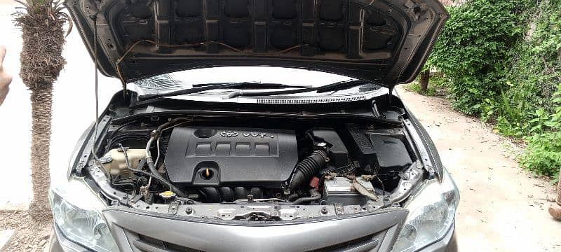Toyota GLI 2013 4