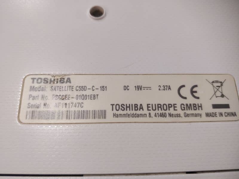 Toshiba satellite C55D laptop 8gb ram 128ssd 9