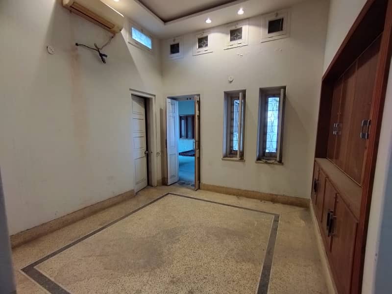 4 Kanal House For Rent | Gulberg Lahore 13