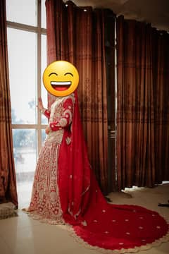 Bridal lehnga full embroidered(Excellent condition)