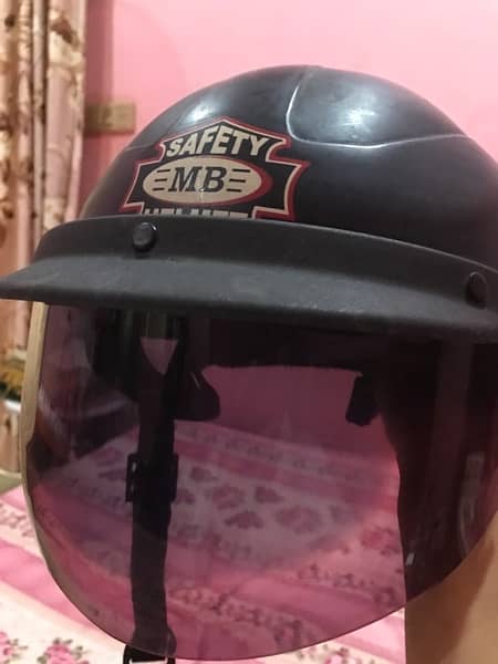 Helmet 10/10 condition 4
