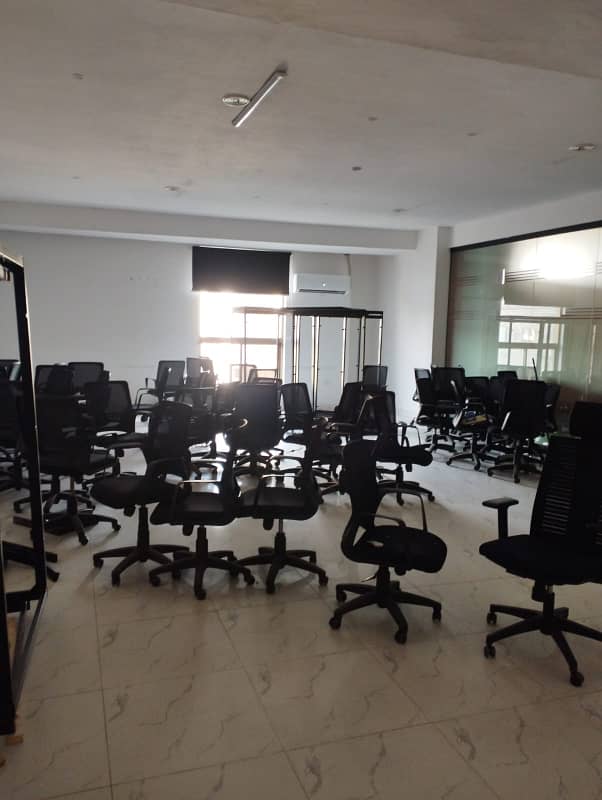 2500 Sqft Office For Rent | Al Hafeez Executive Tower | Gulberg Lahore 10