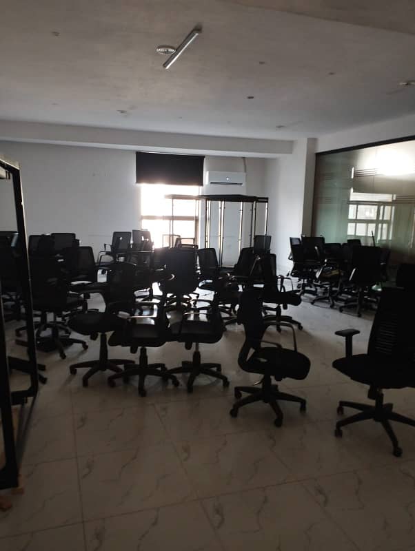 2500 Sqft Office For Rent | Al Hafeez Executive Tower | Gulberg Lahore 11
