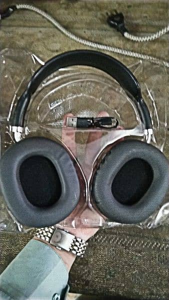 Brand new headphones with box | Fixed price | Perfect condition 0