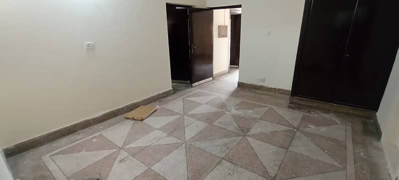 UPPER PORTION AVAILABLE FOR RENT IN RAVI BLOCK 2