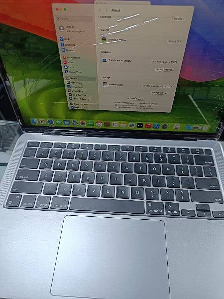 apple macbook air M1 with 8 gb ram 256 gb SSD complete box 3