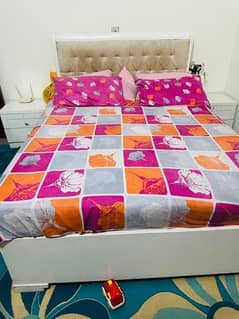 queen size bed with dressing
