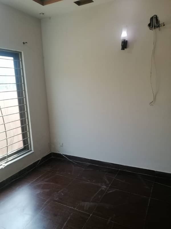 Dha Phase 5 B Block 5 Marla House For Rent 11