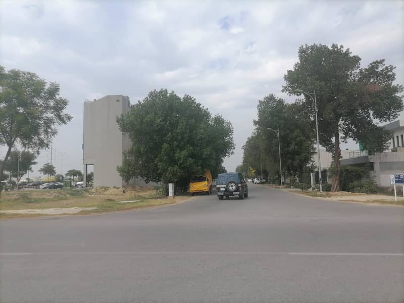 5 Marla Residential Plot In DHA Phase 6 - Block E For sale At Good Location 5