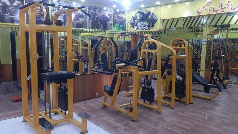 Gym For Sale demand 35,000,00 4