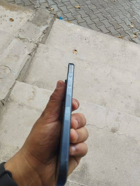 Iphone 15 pro max Blue titanium non pta 
4 month sim 3
