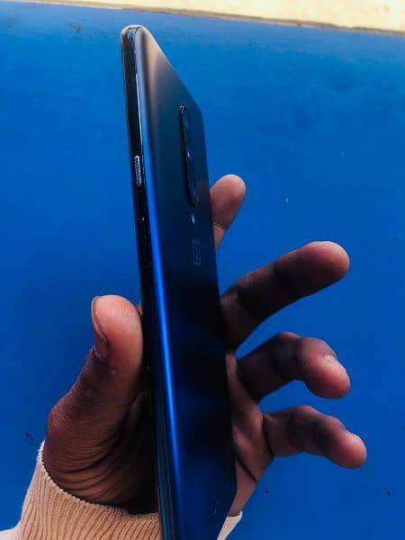 OnePlus 7pro . .  8  /256  snapdragon 855 pubg best device 3