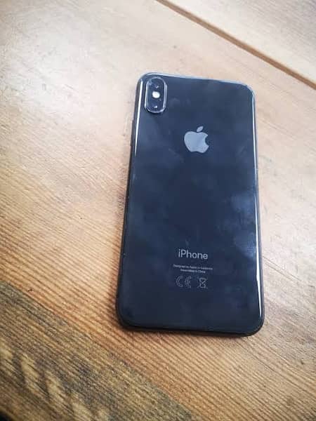 iPhone XS non pta 17.1v 256gb  good condition colour : black 1