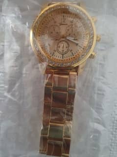 golden watch for woman's and price is negotiable