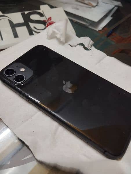 iPhone 11 64 GB PTA approved 0