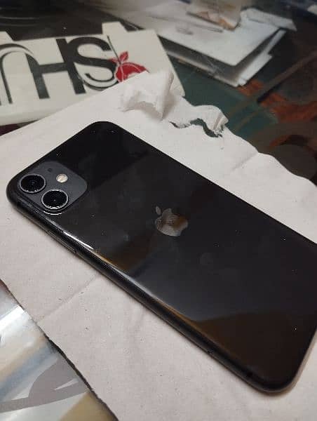 iPhone 11 64 GB PTA approved 3