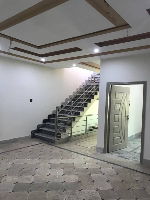 Get Your Hands On House In Jhang Road Best Area 5