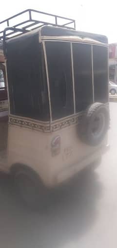 6 seater ricshaw (tuk tuk) for urgent sale 03007801618