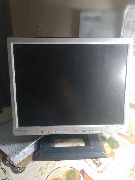 15 inch monitor of benq 3