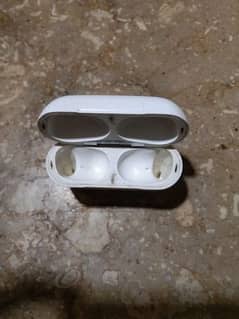 Apple Airpods Pro with high quality sound and battery.