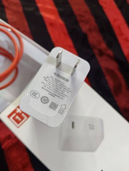 Oneplus 65W Warp Charger 5