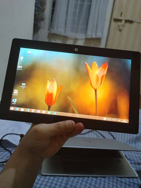 Microsoft Windows Tablet 1