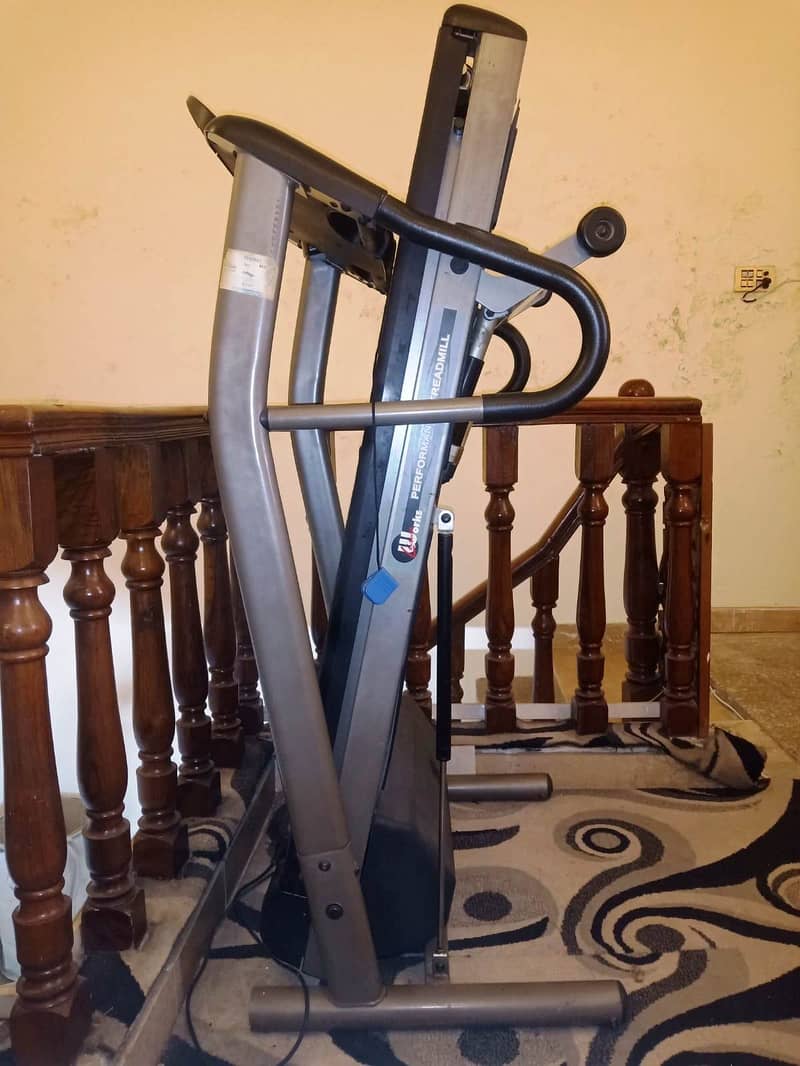Treadmills / Running Machine | cycles · sole fitness In Good Condition 2